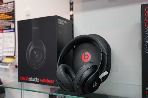 Beats By Dr. Dre studio wireless